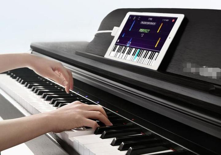 一秒學(xué)會彈琴、還可以打游戲、跟鋼琴聊天 | 快樂學(xué)琴、快速學(xué)琴成真_科技_網(wǎng)